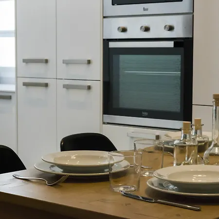 Four Petals Boutique Apartment