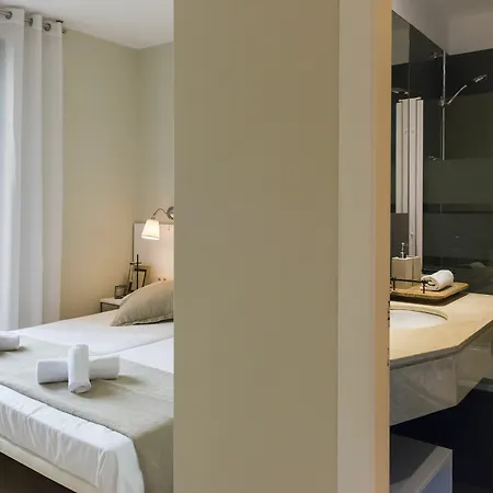 Four Petals Boutique Apartment