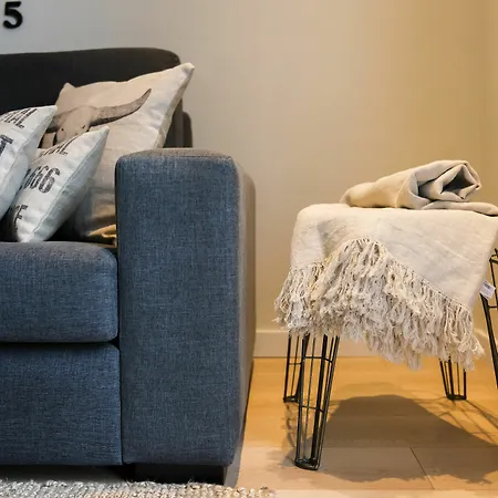 Four Petals Boutique Apartment Barcelona