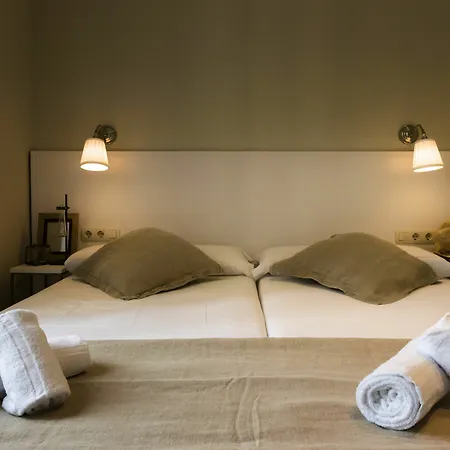 Apartment Four Petals Boutique